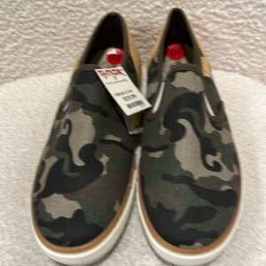 Margaritaville slip on green camo sneakers size 10